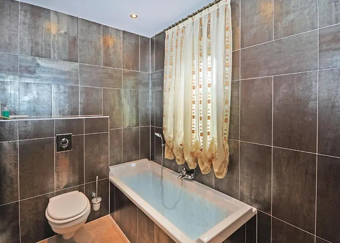 Gorgeous In Raphael Saint-Raphaël