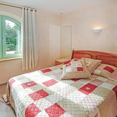 Holiday home Gorgeous In Raphael Saint-Raphael (Var)