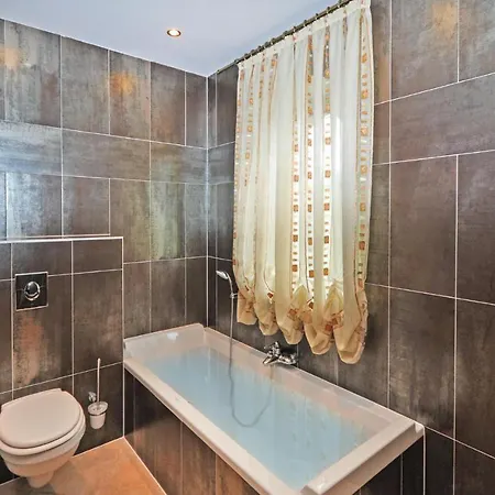 Gorgeous In Raphael Saint-Raphael (Var)