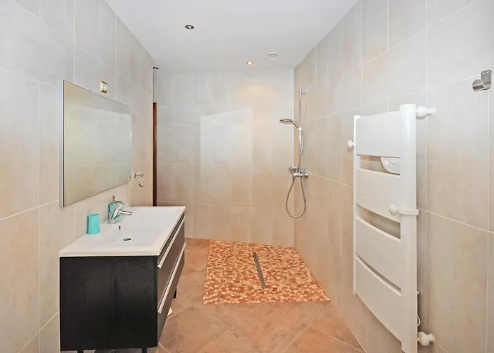 Gorgeous In Raphael Saint-Raphaël